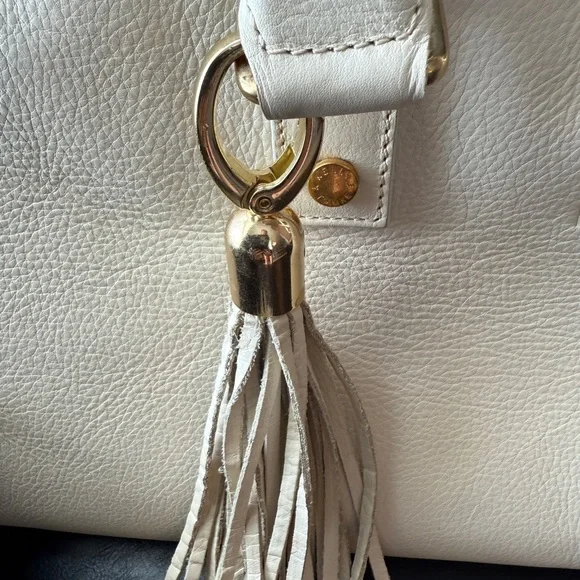 Kelly-Tooke Soho Leather Barrel Tassel Satchel Shoulder BagHandbag Purse Cream